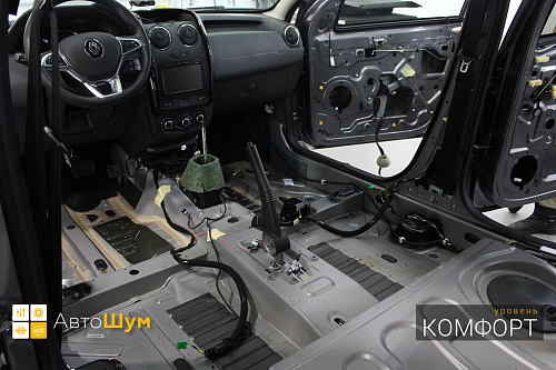 Штатная шумоизоляция пола Рено Дастер.