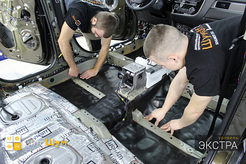 Клеим Шумопоглотитель на пол Митсубиси Аутледер