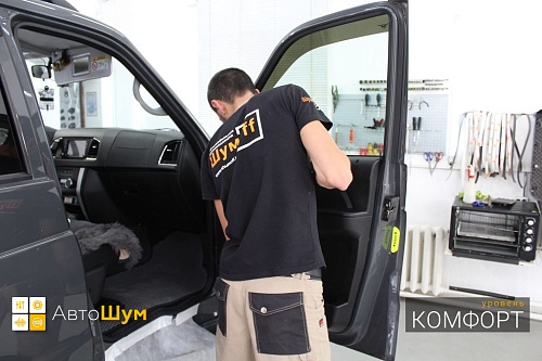 Снимаем дверную обшивку УАЗ Патриот