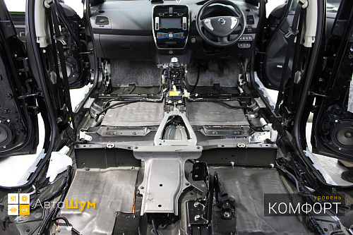 Шумоизоляция пола Ниссан Лиф.