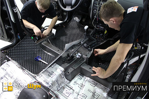 Клеим Шумофф Герметон 7 на пол Датсун Он До