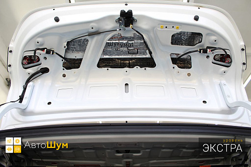 Виброизоляция крыши багажника Хендай Солярис