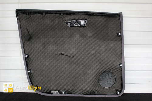 Шумоизоляция дверной обшивки Шкода Карок