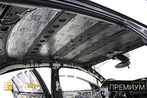 Виброизоляция крыши Мазды 6.