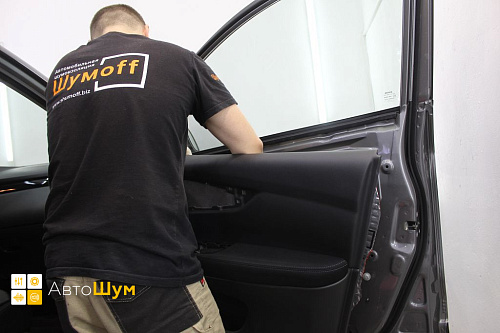 Снимаем дверные обшивки Ниссан Кашкай Джи11