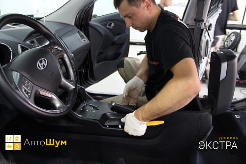 Разбираем салона Хендай Икс 35