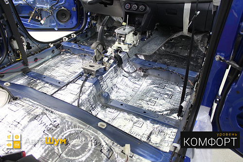 Вибра пола митсубиси лансер