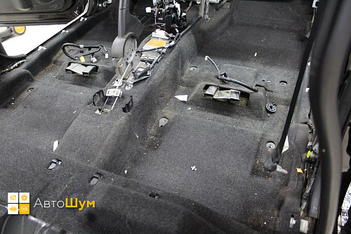 Грязный ковёр Ниссан Х-Трейл T31