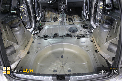 Штатная шумоизоляция багажника Рено Дастер