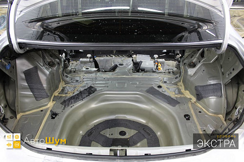 Штатная шумоизоляция багажника Тойота Королла E150