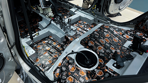 Виброизоляция пола Хёндай Крета