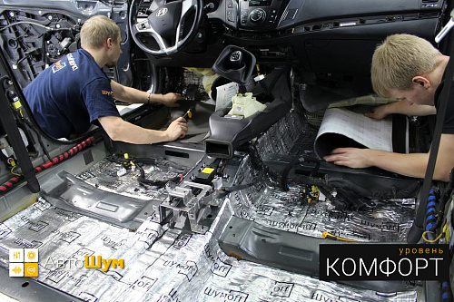 Клеи вторым слоем Base 4 на пол Хендай I40.