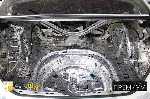 Виброизоляция багажника Тойоты Камри XV70