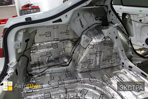 Виброизоляция арок Шкоды Октавии