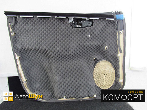 Шумоизоляция дверной обшивки Тойоты Хайлендер.