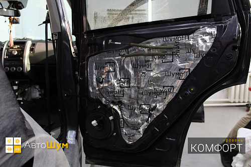 Оклеиваем технологические отверстия Ниссан Х Трейл Т31