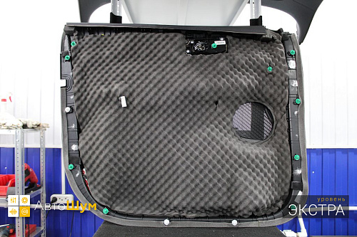 Шумоизоляция обшивки двери Киа Соренто Прайм