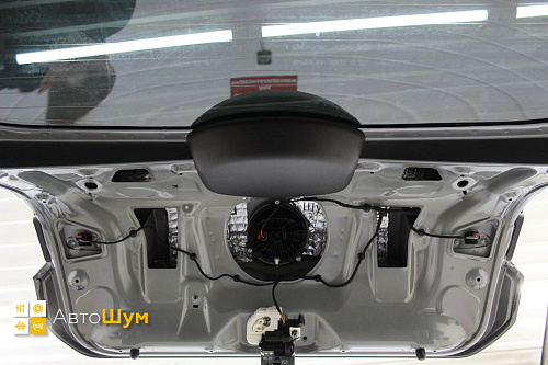 Виброизоляция крышки багажника Фольксваген Поло Мк6