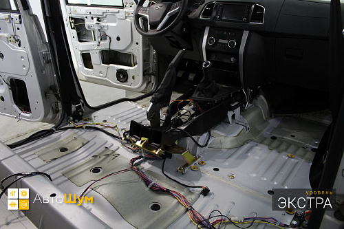 Штатная шумоизоляция пола Уаз Патриот Пикап