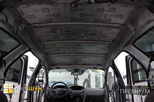 Клеим виброизоляцию на крышу Форд Фокус