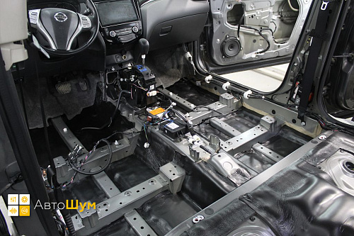Шумоизоляция пола Ниссан Кашкай Джи11