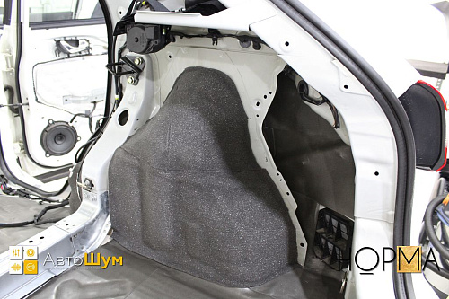 Шумо и теплоизоляция арок Ниссан Кашкай J11.