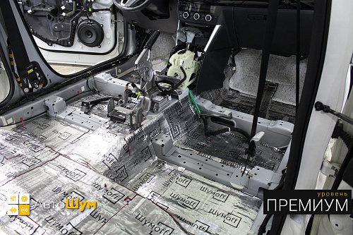 Виброизоляция пола Мазды Сх 5.