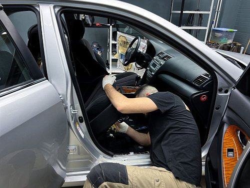 Разбор салона Тойота Камри