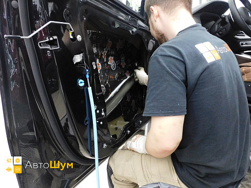 Клеим Шумофф Комфорт 6 БМВ X5