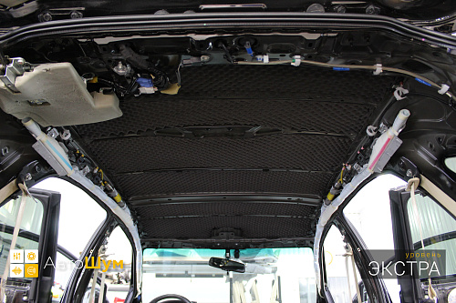 Клеим шумопоглотитель на крышу Лексус РХ 350