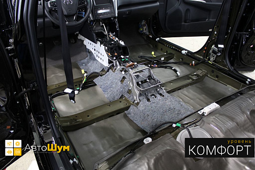 Шумо и теплоизоляция пола Тойоты Камри XV55.