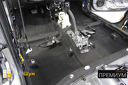 Пылесос ковра Хендай Солярис.