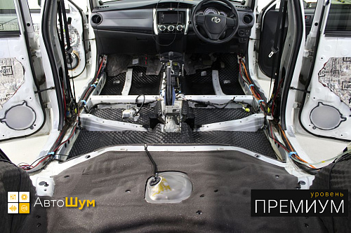 Шумоизоляция днища Тойота Филдер