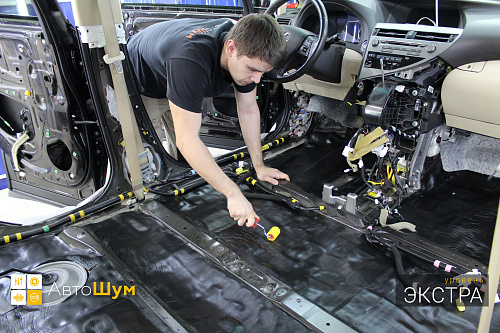 Клеим Шумопоглотитель на пол Лексус РХ 350