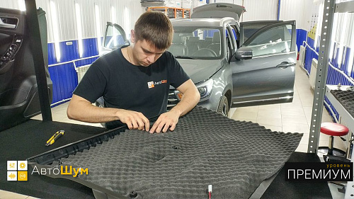 Клеим дверную обшивку Лифан Х70