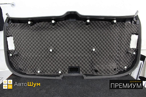 Шумоизоляция обшивки пятой двери Киа Соренто