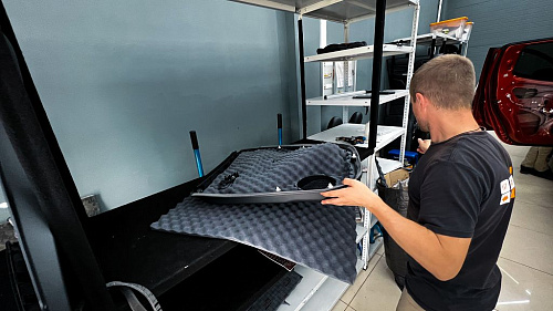 Шумоизоляция дверной обшивки Митсубиси Л200