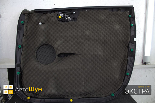 Шумоизоляция дверной обшивки Хендай Туксон