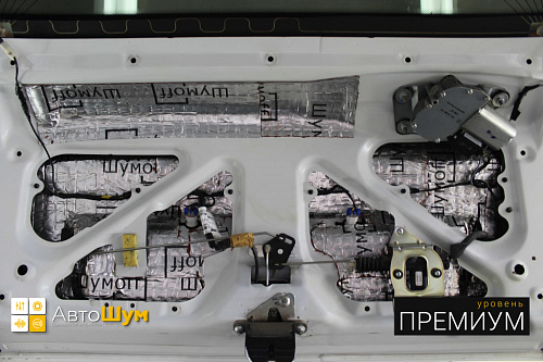 Шумоизоляция пятой двери лады приоры