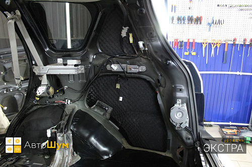 Шумоизоляция арок и крыльев Митсубиси Аутлендер